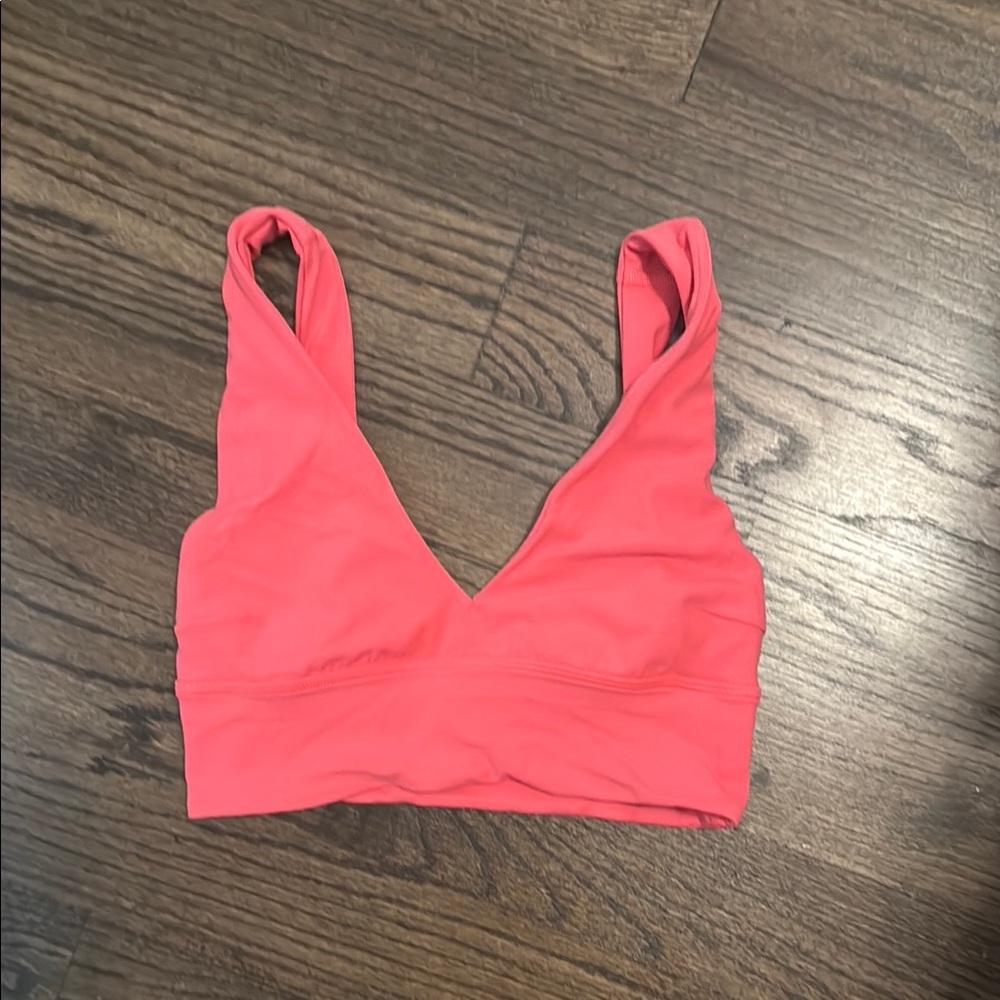 Lululemon bra with removable pads